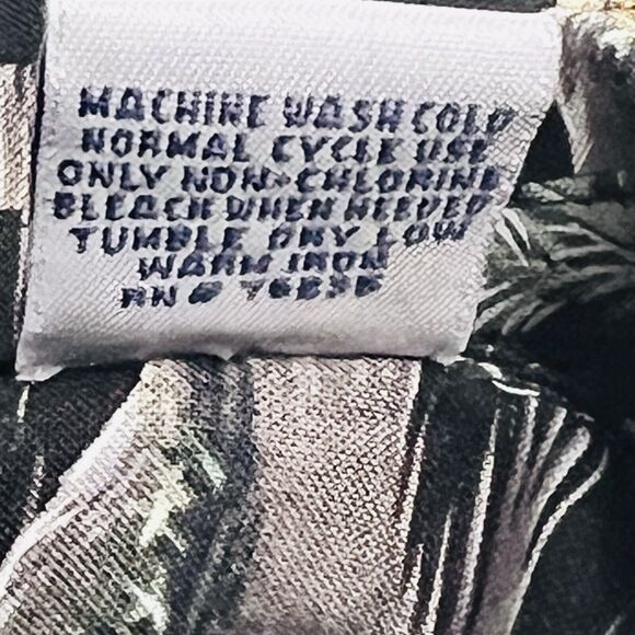 Windham Pointe Shirt Mens Large Black Hawaiian Button Up Resort Flowy Top - Picture 11 of 11